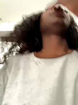 EmilyKisx online show from 23, 10, 2025