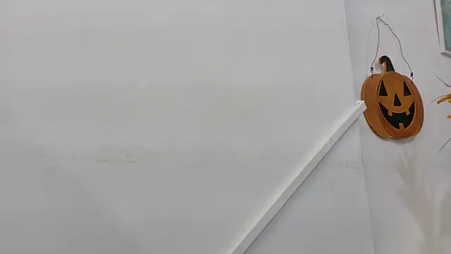 Lizbeth Rouse online show from 1, 11, 2025