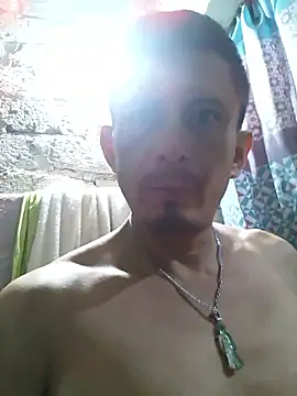 Snapshot of BehovingOverride chatting on 6, 10, 2025 BehovingOverride online show from 6, 10, 2025