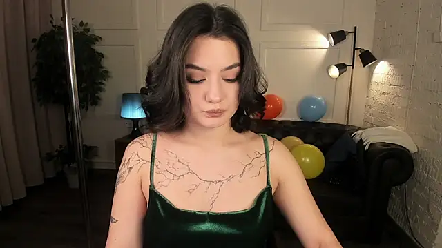 Dark Moni online show from 15, 10, 2025