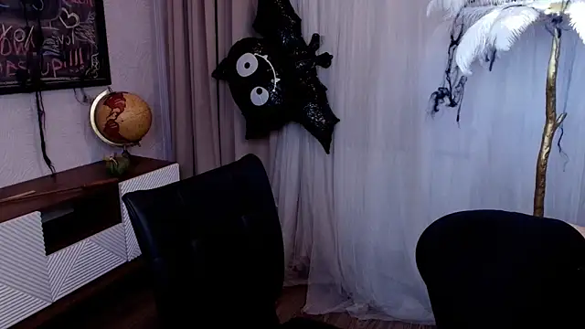 Dark Moni online show from 24, 10, 2025