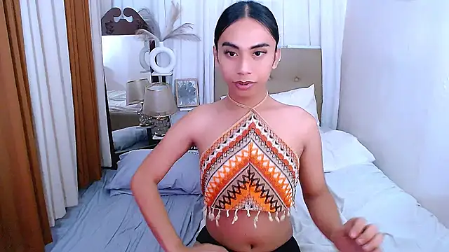 scarlet smith7 online show from 5, 4, 2026