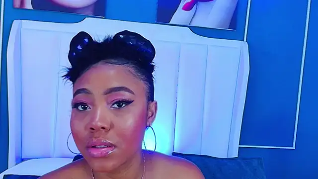 AngelaRoberts online show from 20, 10, 2025