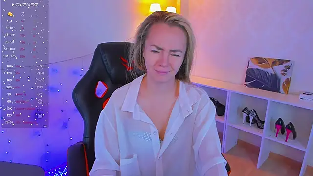 Snapshot of Little_Rockk chatting on 25, 9, 2025 Little Rockk online show from 25, 9, 2025