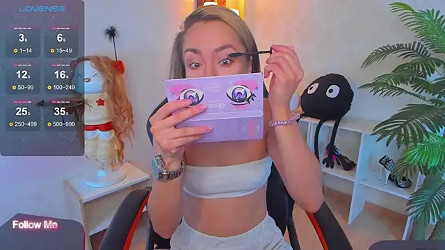 Snapshot of Little_Rockk chatting on 11, 10, 2025 Little Rockk online show from 11, 10, 2025