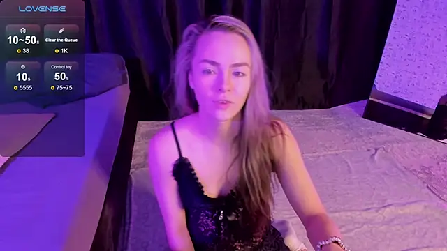 Snapshot of Little_Rockk chatting on 25, 10, 2025 Little Rockk online show from 25, 10, 2025