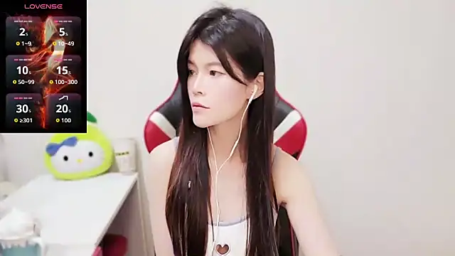 Alina10932 online show from 9, 9, 2025