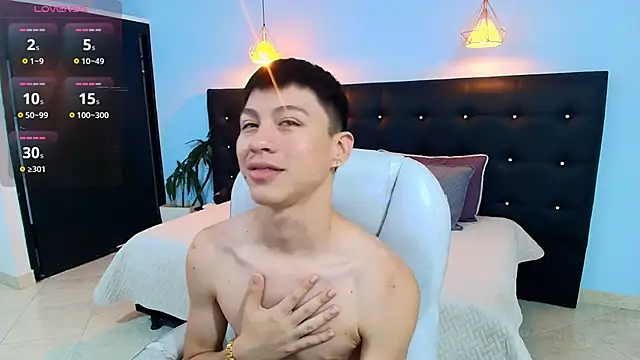 Abraham horny18 online show from 10, 9, 2025