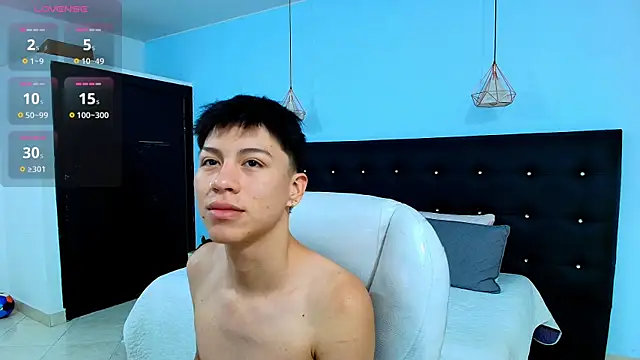 Abraham horny18 online show from 30, 9, 2025