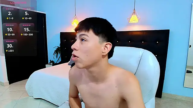 Abraham horny18 online show from 3, 10, 2025