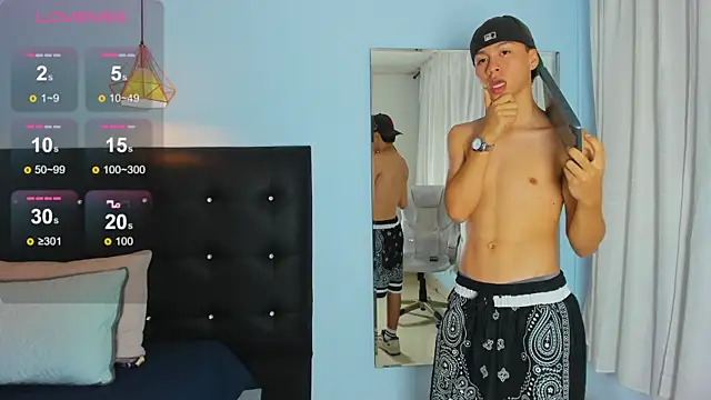 Abraham horny18 online show from 4, 11, 2025