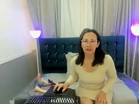 Oriana Jhonson online show from 18, 4, 2026