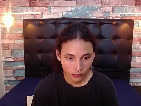 Andrew Landry online show from 6, 10, 2025