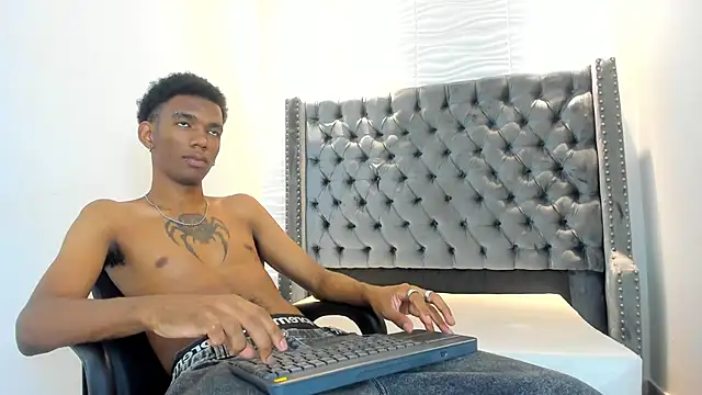 Snapshot of nero_reyd chatting on 22, 4, 2026 nero reyd online show from 22, 4, 2026