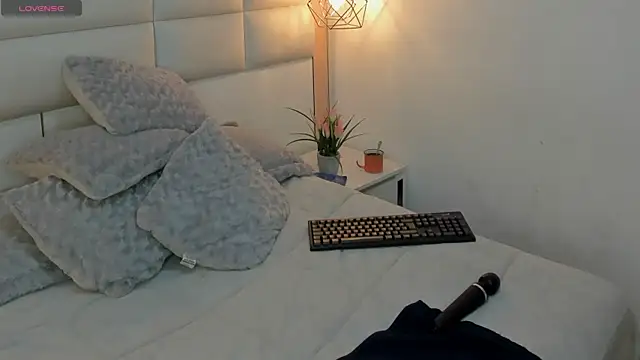 Snapshot of Salome_Smitth_1 chatting on 28, 2, 2026 Salome Smitth 1 online show from 28, 2, 2026