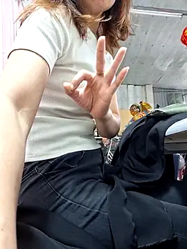 irina hana online show from 6, 3, 2026