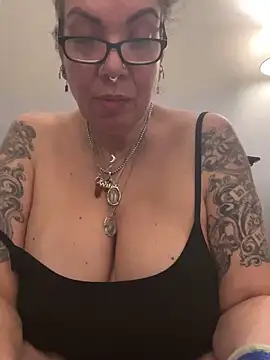 dieseldame1313 online show from 14, 1, 2025