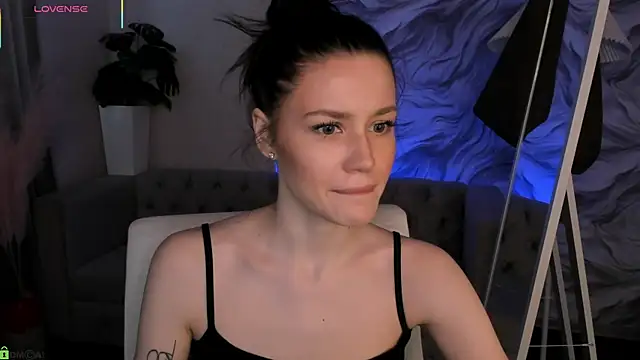 Aria Mila online show from 23, 3, 2026