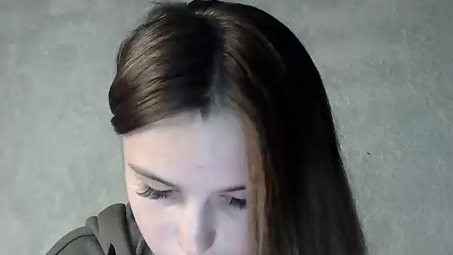 SweetLoraa online show from 12, 10, 2025