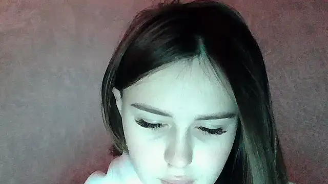 SweetLoraa online show from 6, 2, 2026