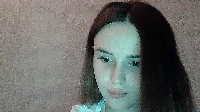 SweetLoraa online show from 3, 6, 2026