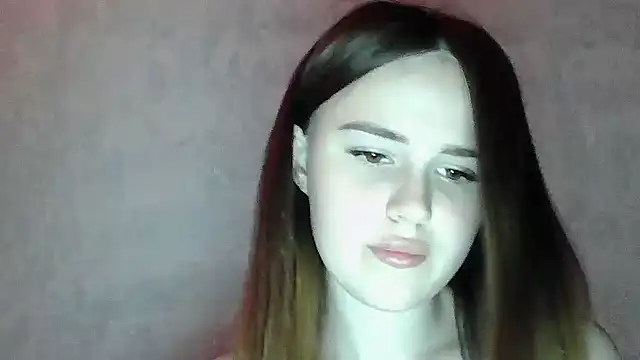 SweetLoraa online show from 23, 7, 2026
