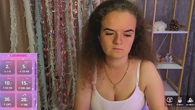 Luisa Rosee online show from 28, 9, 2025