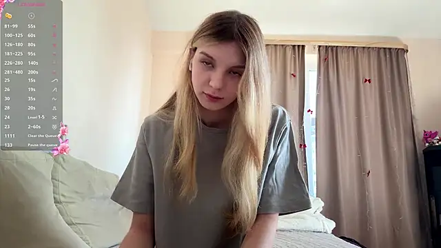 Snapshot of FruityXo chatting on 5, 6, 2026 FruityXo online show from 5, 6, 2026