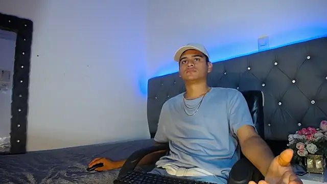 Charlie Cock  online show from 25, 11, 2025