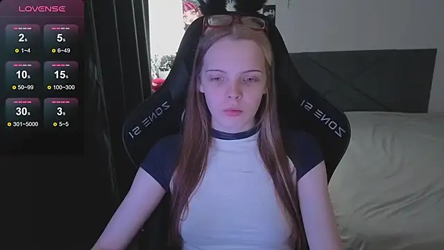 Luna Navy online show from 25, 10, 2025