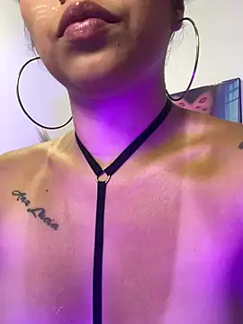 LuluMonroe Eup online show from 19, 10, 2025