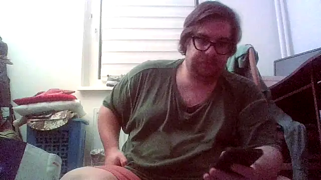 Snapshot of chubbyDavid1998 chatting on 4, 11, 2025 chubbyDavid1998 online show from 4, 11, 2025