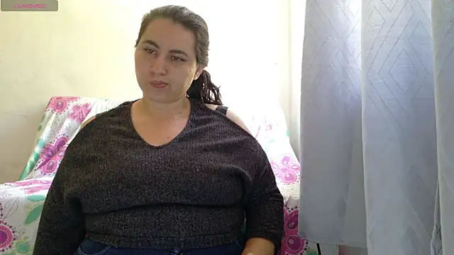 Snapshot of victoriadaniela chatting on 7, 7, 2026 victoriadaniela online show from 7, 7, 2026