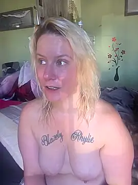 RhondaRump online show from 19, 11, 2025