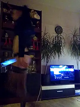  Little Sweatie  online show from 2, 11, 2025