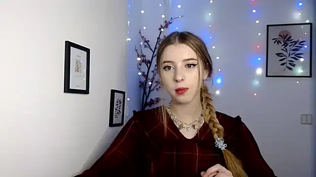 Snapshot of lamooni chatting on 8, 10, 2025 lamooni online show from 8, 10, 2025