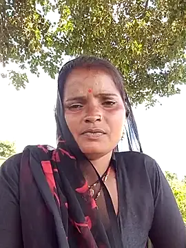 Neelamt12 online show from 4, 10, 2025