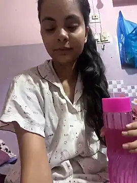 Snapshot of Sandhya_77 chatting on 29, 4, 2026 Sandhya 77 online show from 29, 4, 2026