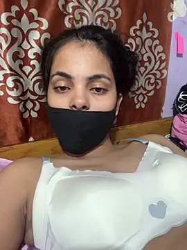 Snapshot of Sandhya_77 chatting on 4, 7, 2026 Sandhya 77 online show from 4, 7, 2026