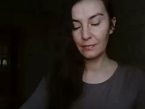 Snapshot of KatalinaQE chatting on 25, 9, 2025 KatalinaQE online show from 25, 9, 2025