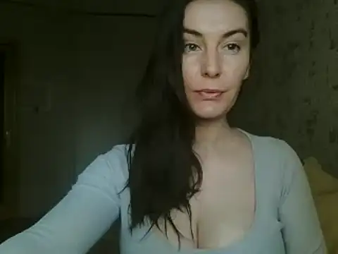 Snapshot of KatalinaQE chatting on 26, 9, 2025 KatalinaQE online show from 26, 9, 2025