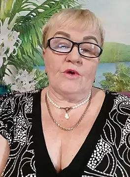 Snapshot of VioletSweet5566 chatting on 19, 9, 2025 VioletSweet5566 online show from 19, 9, 2025