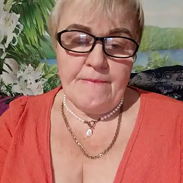 Snapshot of VioletSweet5566 chatting on 16, 10, 2025 VioletSweet5566 online show from 16, 10, 2025