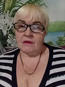 Snapshot of VioletSweet5566 chatting on 18, 11, 2025 VioletSweet5566 online show from 18, 11, 2025