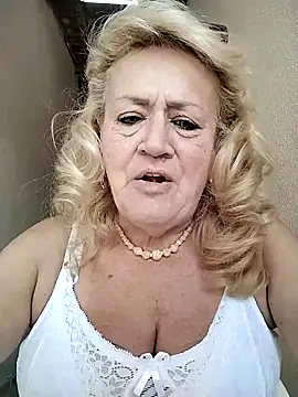 Belladama61 online show from 10, 9, 2025