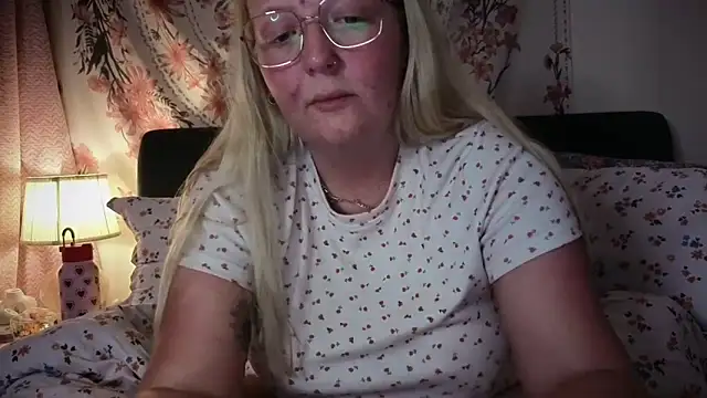 Snapshot of Daisyxoxo_ chatting on 18, 5, 2026 Daisyxoxo online show from 18, 5, 2026