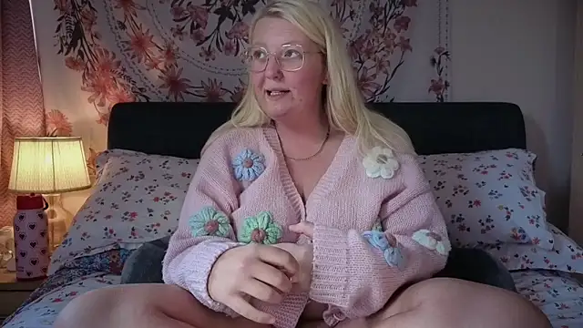 Snapshot of Daisyxoxo_ chatting on 12, 6, 2026 Daisyxoxo online show from 12, 6, 2026