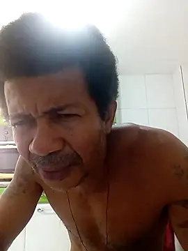 moreno25centimetro online show from 19, 12, 2025