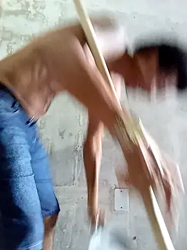 moreno25centimetro online show from 10, 2, 2026