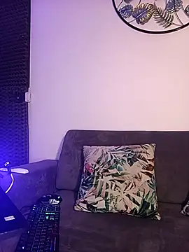 Enzo-wolf33 online show from 16, 10, 2025